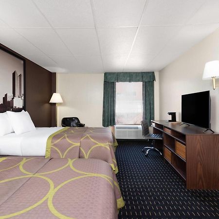 Super 8 By Wyndham Columbus Hotell Eksteriør bilde