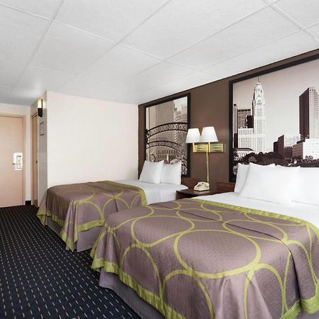 Super 8 By Wyndham Columbus Hotell Eksteriør bilde
