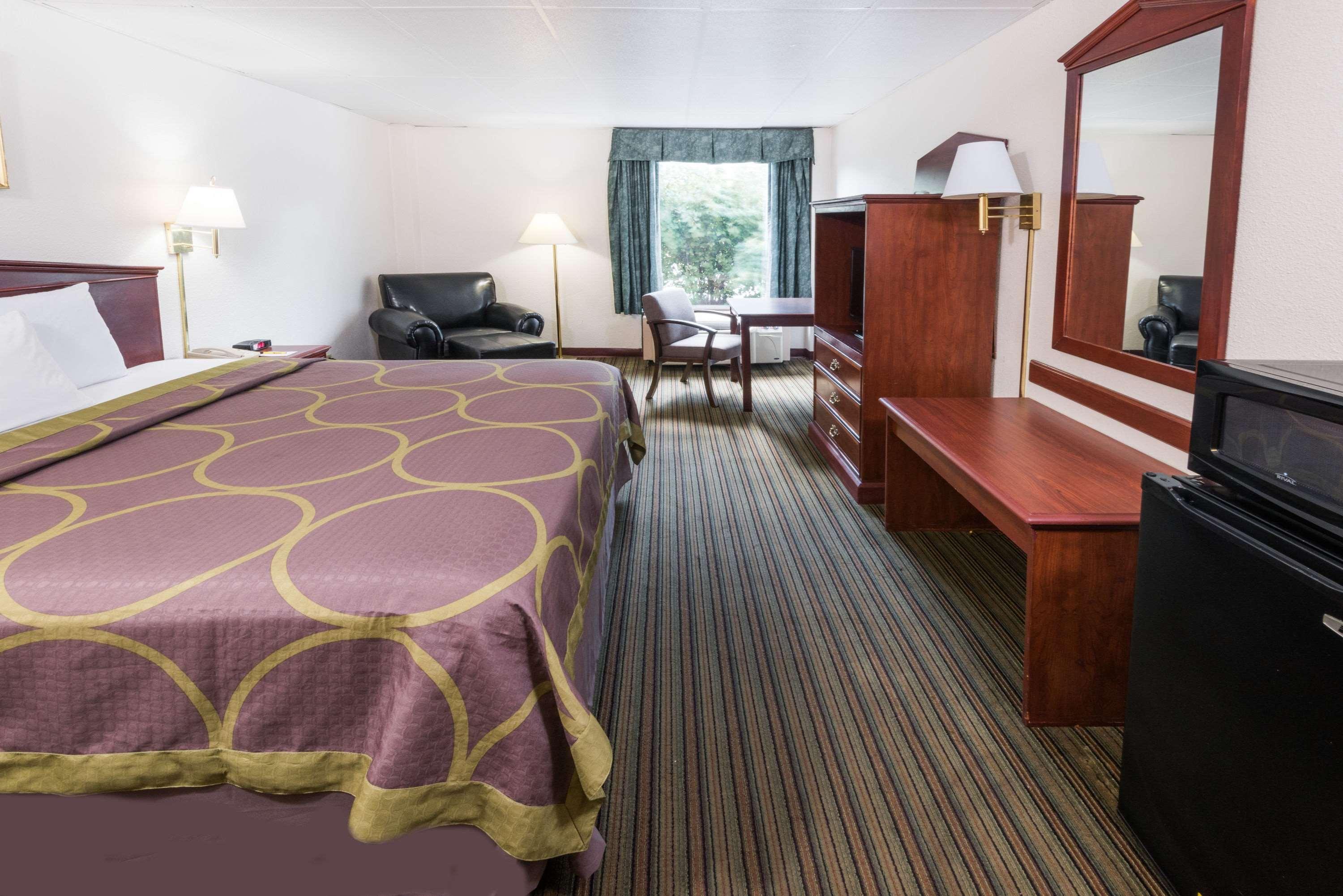 Super 8 By Wyndham Columbus Hotell Eksteriør bilde