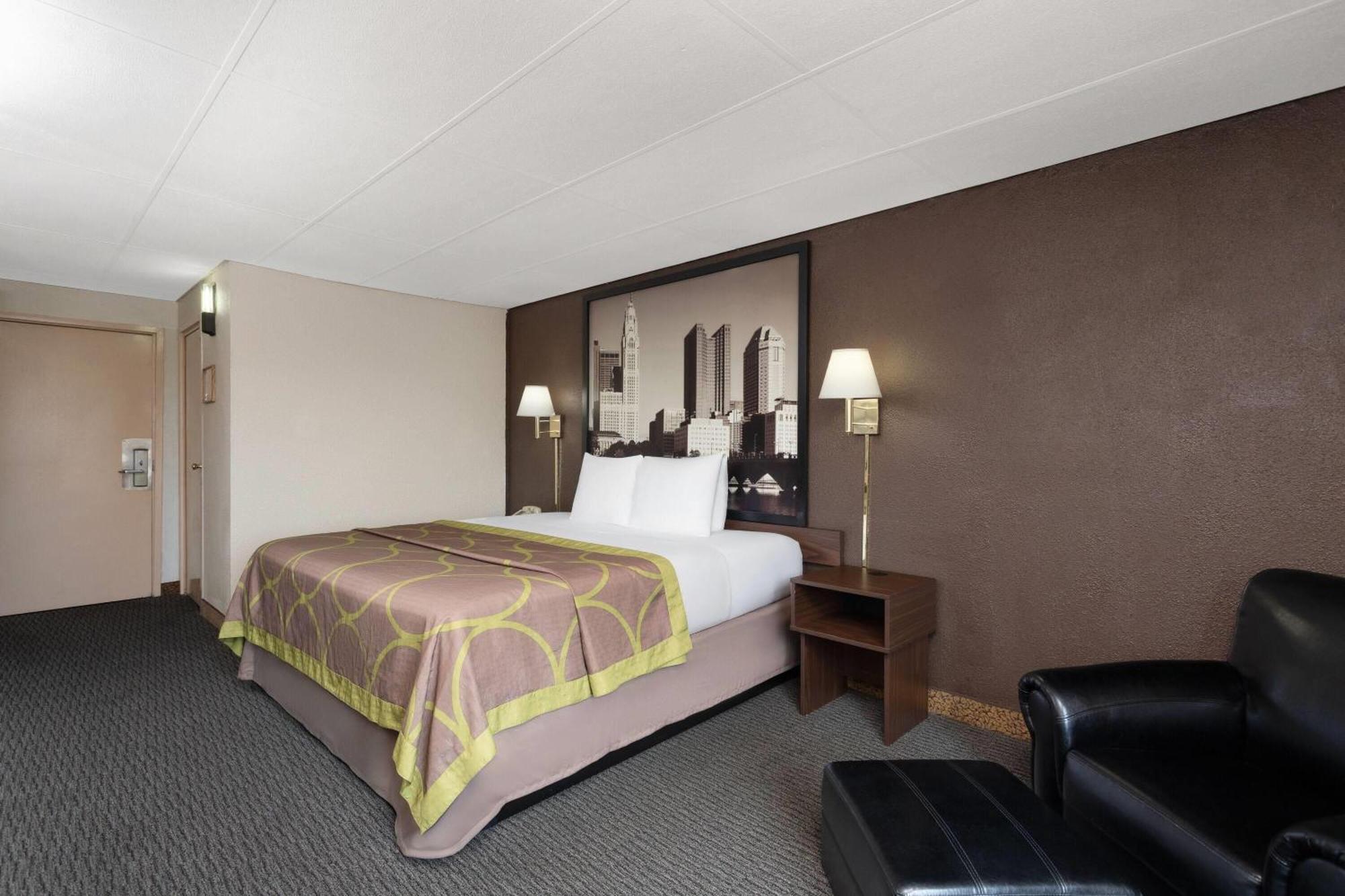 Super 8 By Wyndham Columbus Hotell Eksteriør bilde
