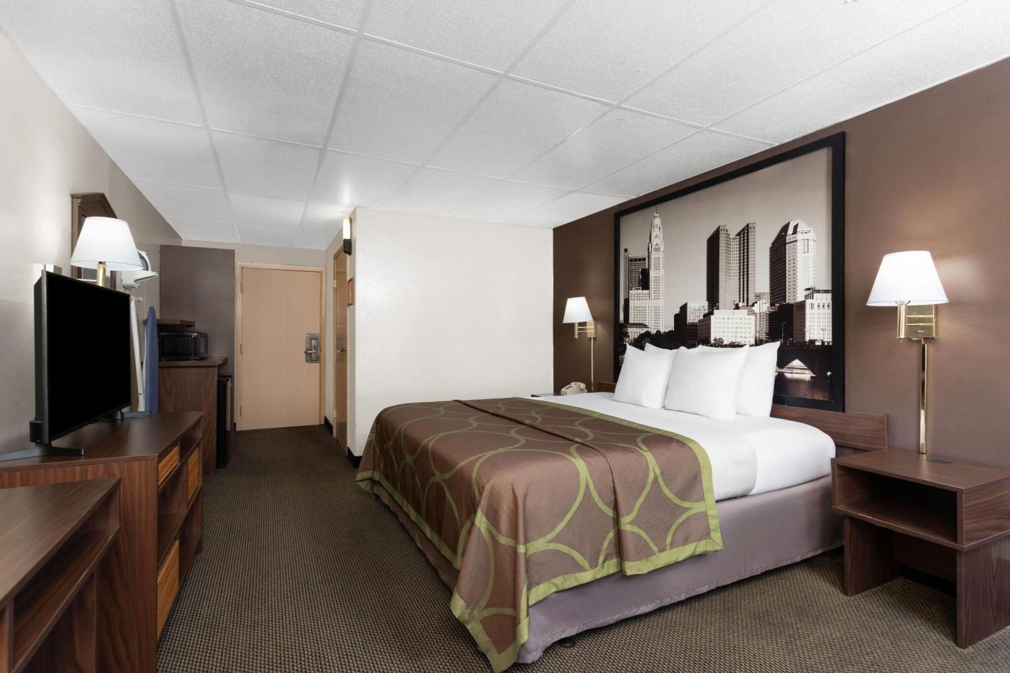 Super 8 By Wyndham Columbus Hotell Eksteriør bilde
